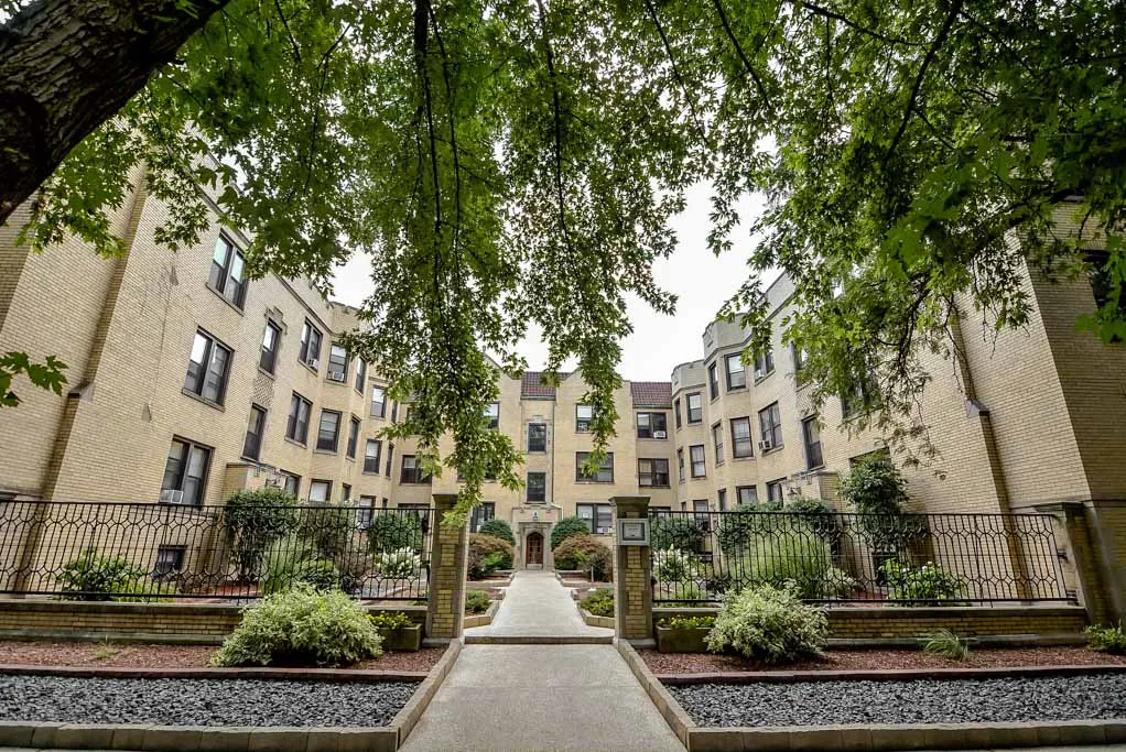 1121 W Oakdale Ave, , 60657, USA 60657-unit#2A-Chicago-IL