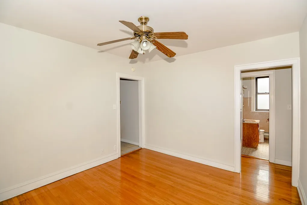 1121 W Oakdale Ave, ,  60657, USA 60657-unit#2A-Chicago-IL