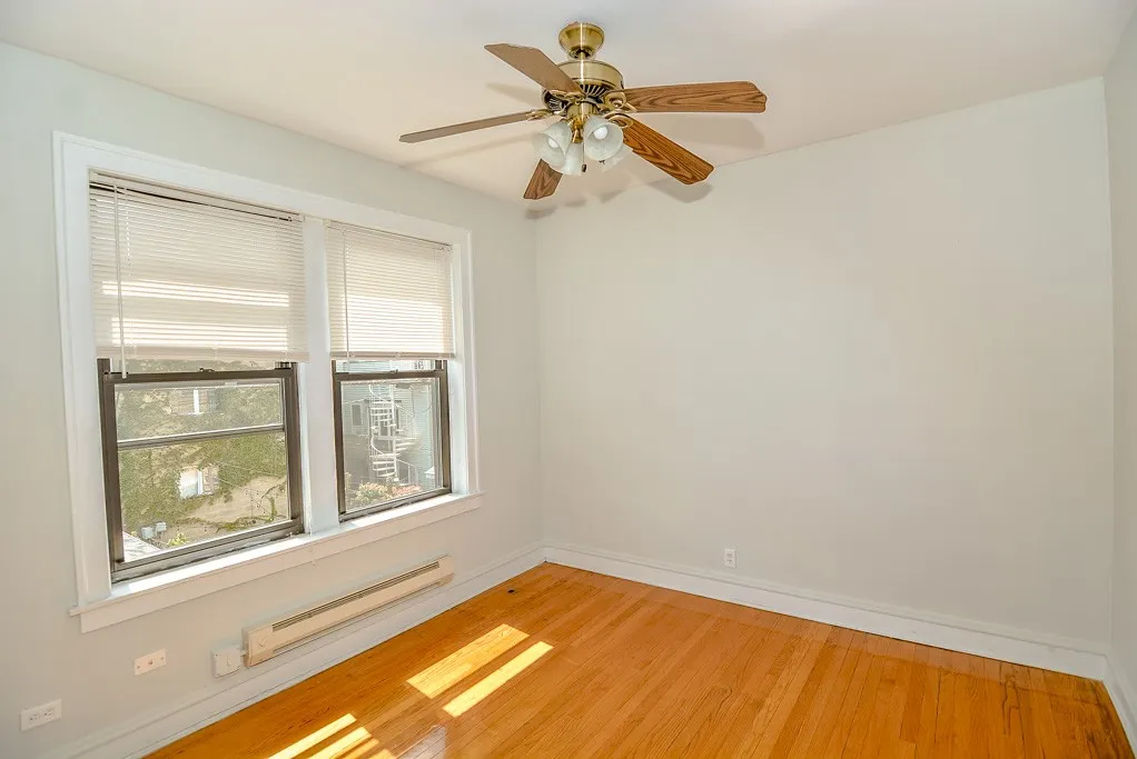 1121 W Oakdale Ave, ,  60657, USA 60657-unit#2A-Chicago-IL