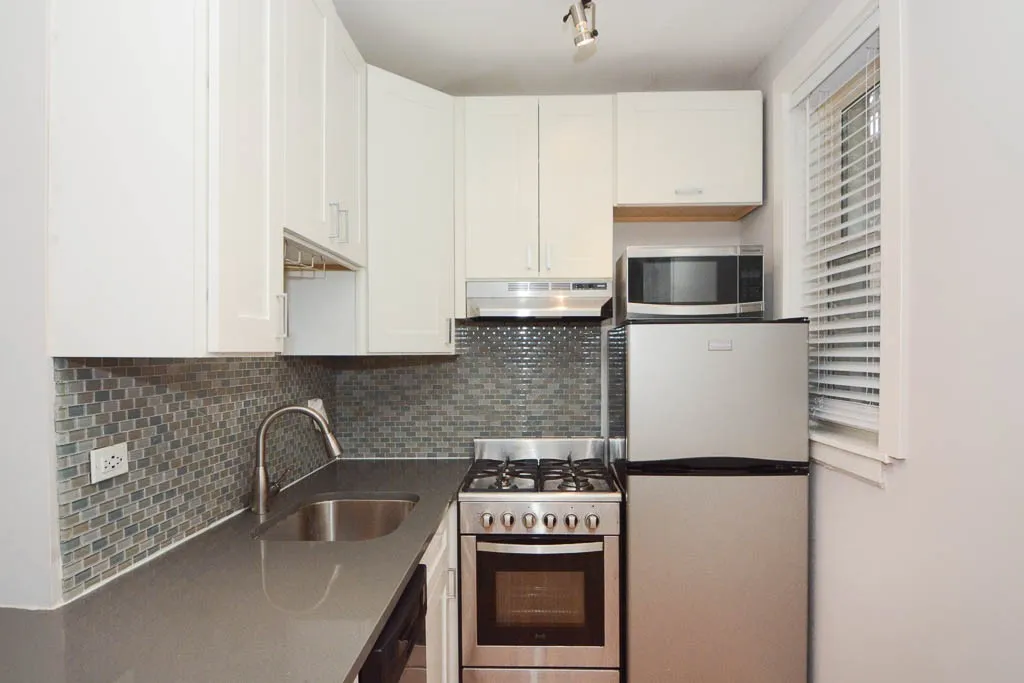 511 W Belmont Ave, ,  60657, USA 60657-unit#5-Chicago-IL