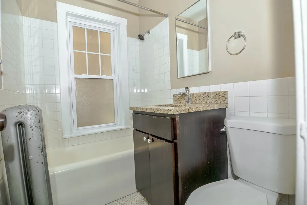 2106 W Ainslie St, ,  60625, USA 60625-unit#1N-Chicago-IL