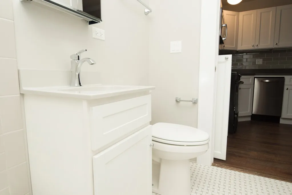 817 W Lakeside Pl, , 60640, USA 60640-unit#204-Chicago-IL
