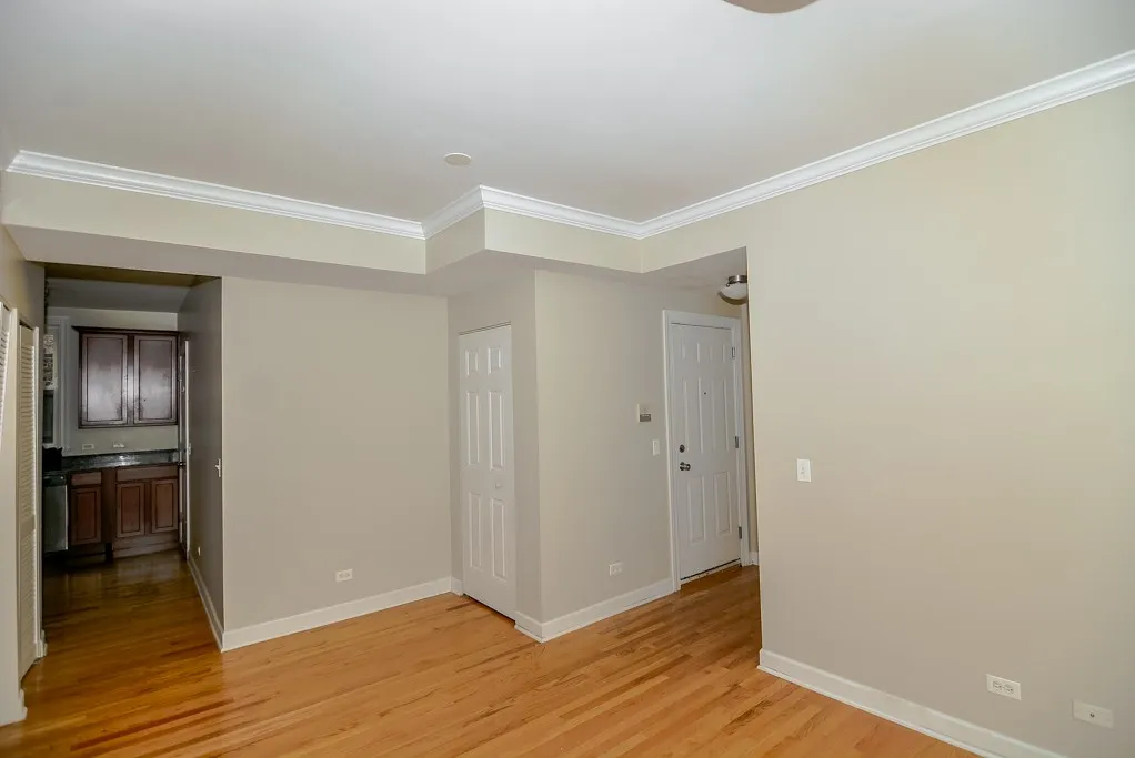 3254 N Clifton Ave, , 60657, USA 60657-unit#2W-Chicago-IL