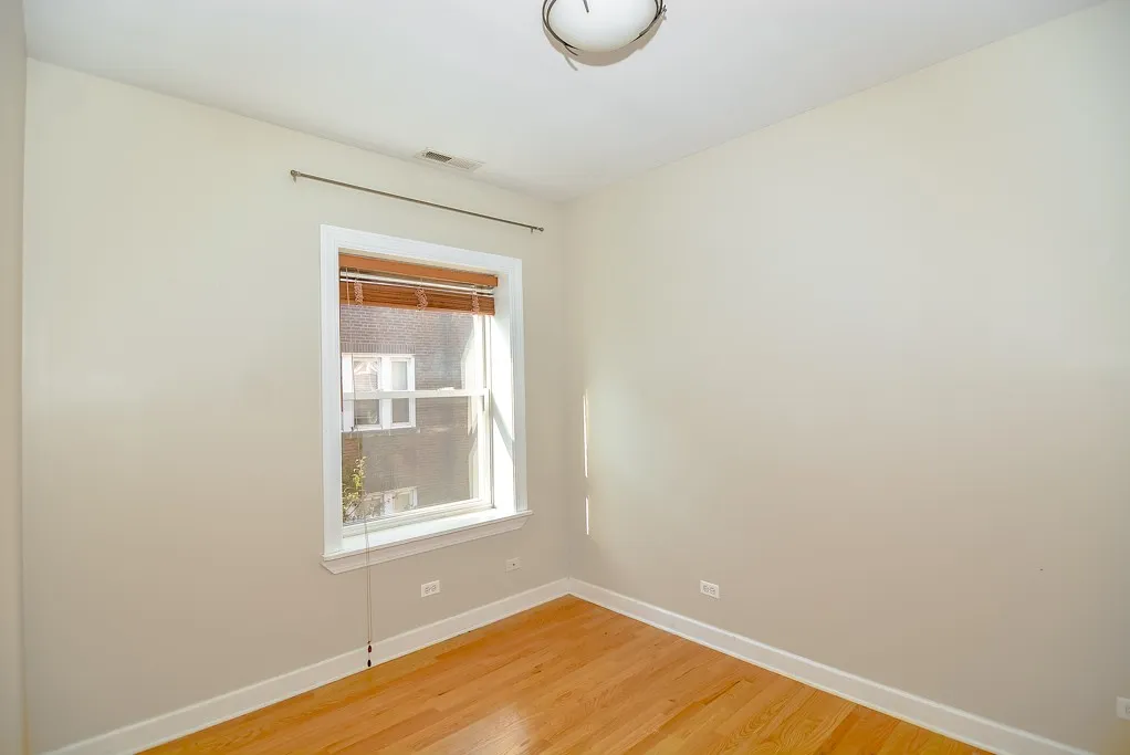 3254 N Clifton Ave, , 60657, USA 60657-unit#2W-Chicago-IL