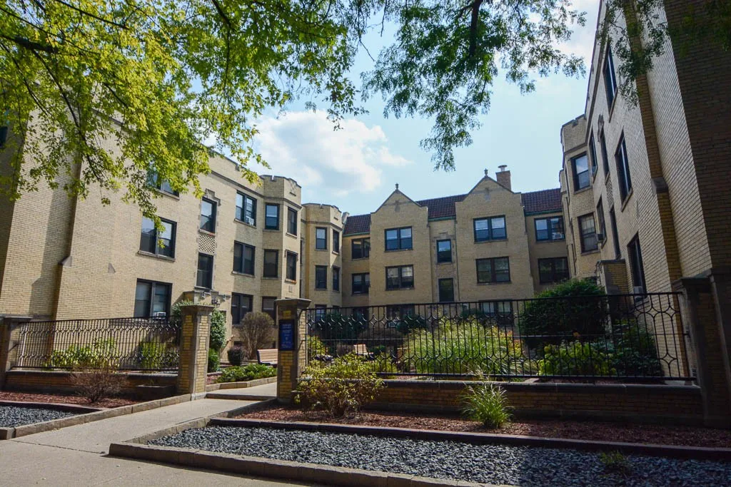 1117 W Oakdale Ave, , 60657, USA 60657-unit#2B-Chicago-IL
