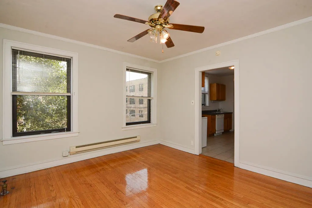 1117 W Oakdale Ave, , 60657, USA 60657-unit#2B-Chicago-IL