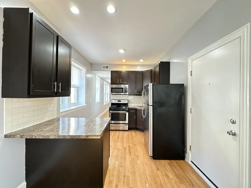 4452 N Sheridan Rd, , 60640, USA 60640-unit#3-Chicago-IL