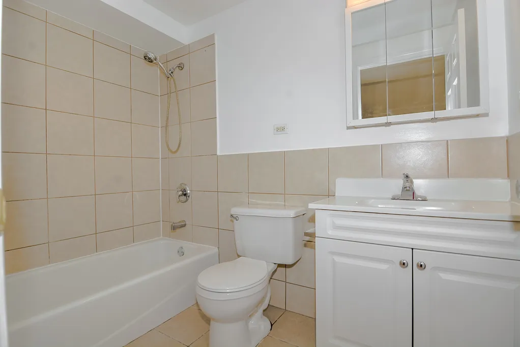 4180 N Marine Dr, ,  60613, USA 60613-unit#1006-Chicago-IL