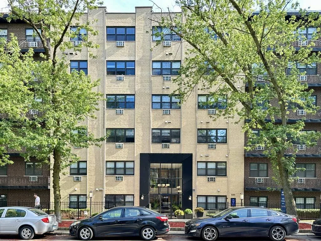 445 W Barry Ave, , 60657, USA 60657-unit#529-Chicago-IL