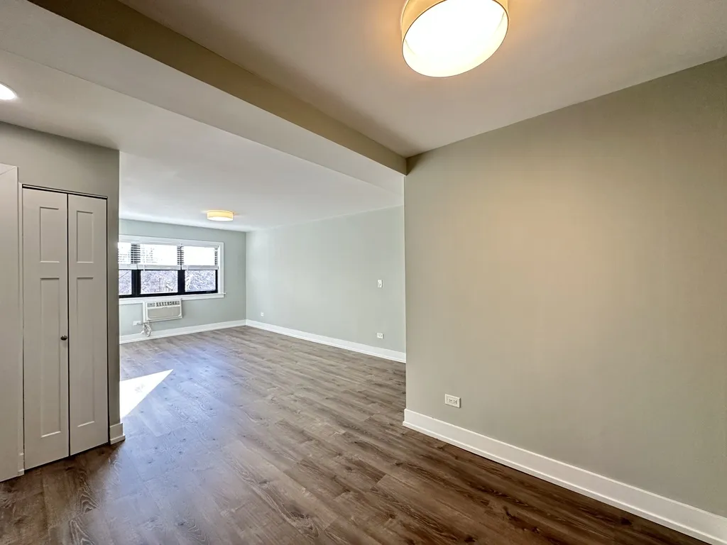 445 W Barry Ave, ,  60657, USA 60657-unit#529-Chicago-IL