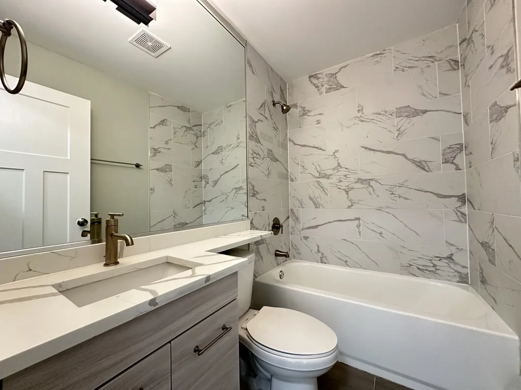 445 W Barry Ave, ,  60657, USA 60657-unit#529-Chicago-IL