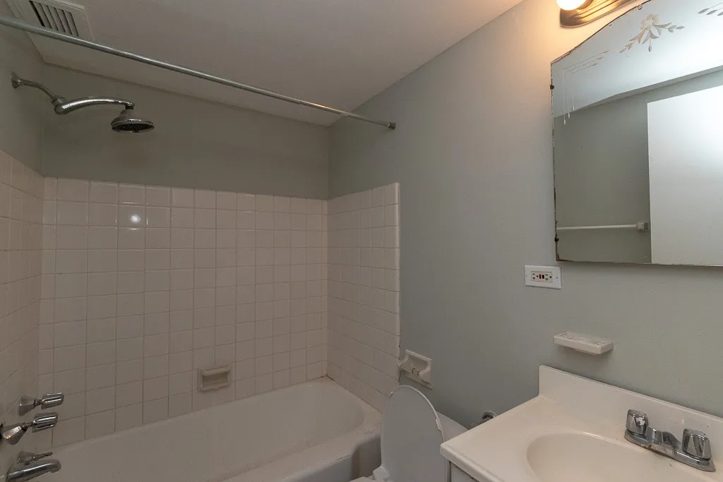 445 W Wellington Ave, ,  60657, USA 60657-unit#8E-Chicago-IL