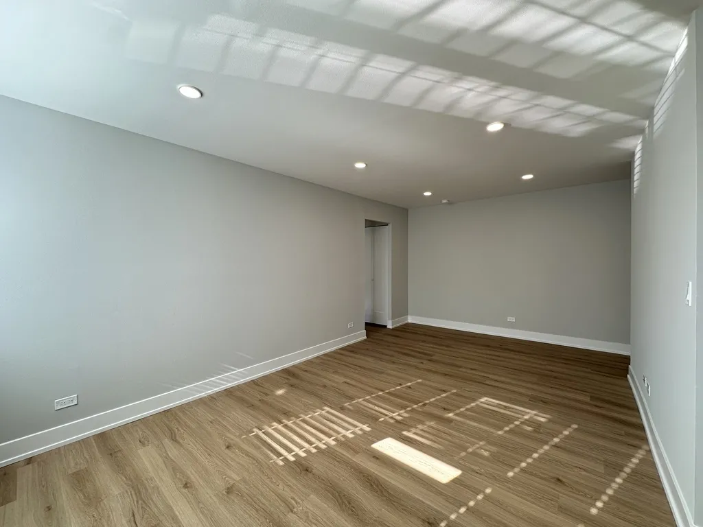 530 W Aldine Ave, ,  60657, USA 60657-unit#412-Chicago-IL