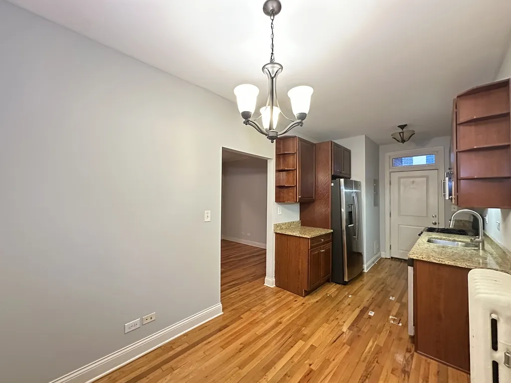 744 W Addison St, , 60613, USA 60613-unit#1S-Chicago-IL
