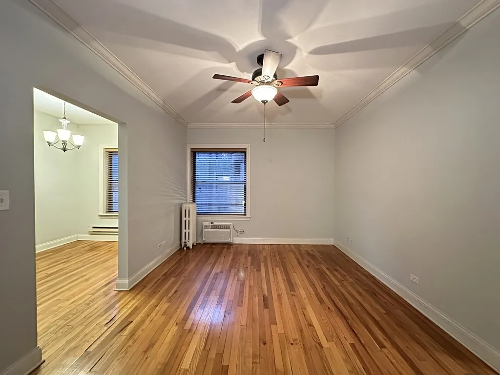 744 W Addison St, , 60613, USA 60613-unit#1S-Chicago-IL