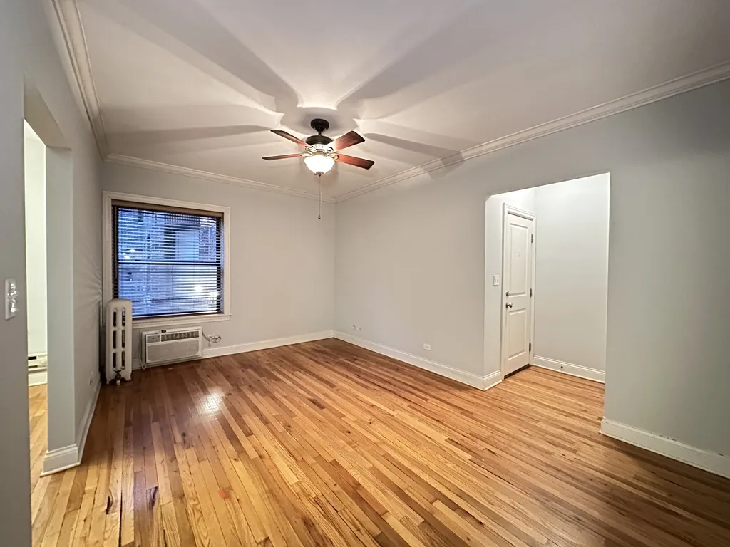 744 W Addison St, , 60613, USA 60613-unit#1S-Chicago-IL