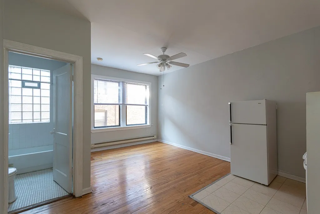 1050 W George St, , 60657, USA 60657-unit#205-Chicago-IL