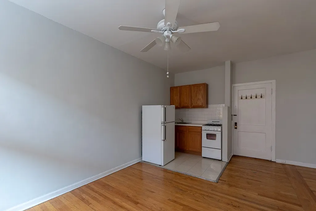 1050 W George St, , 60657, USA 60657-unit#205-Chicago-IL