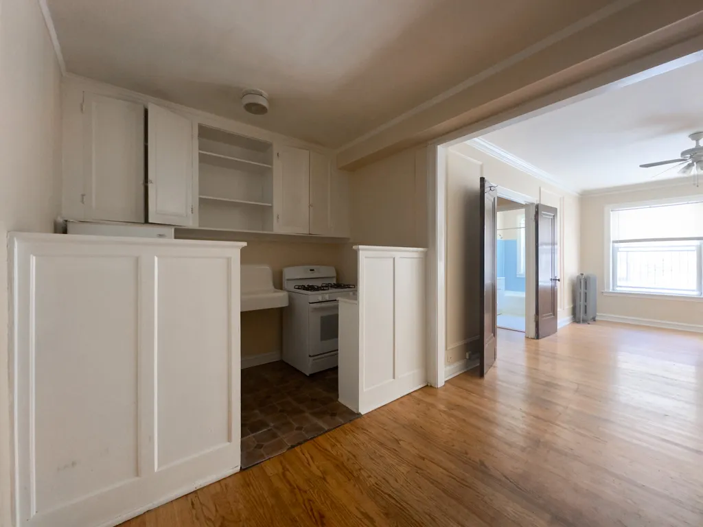 1211 W Elmdale Ave, , 60660, USA 60626-unit#2J-Chicago-IL