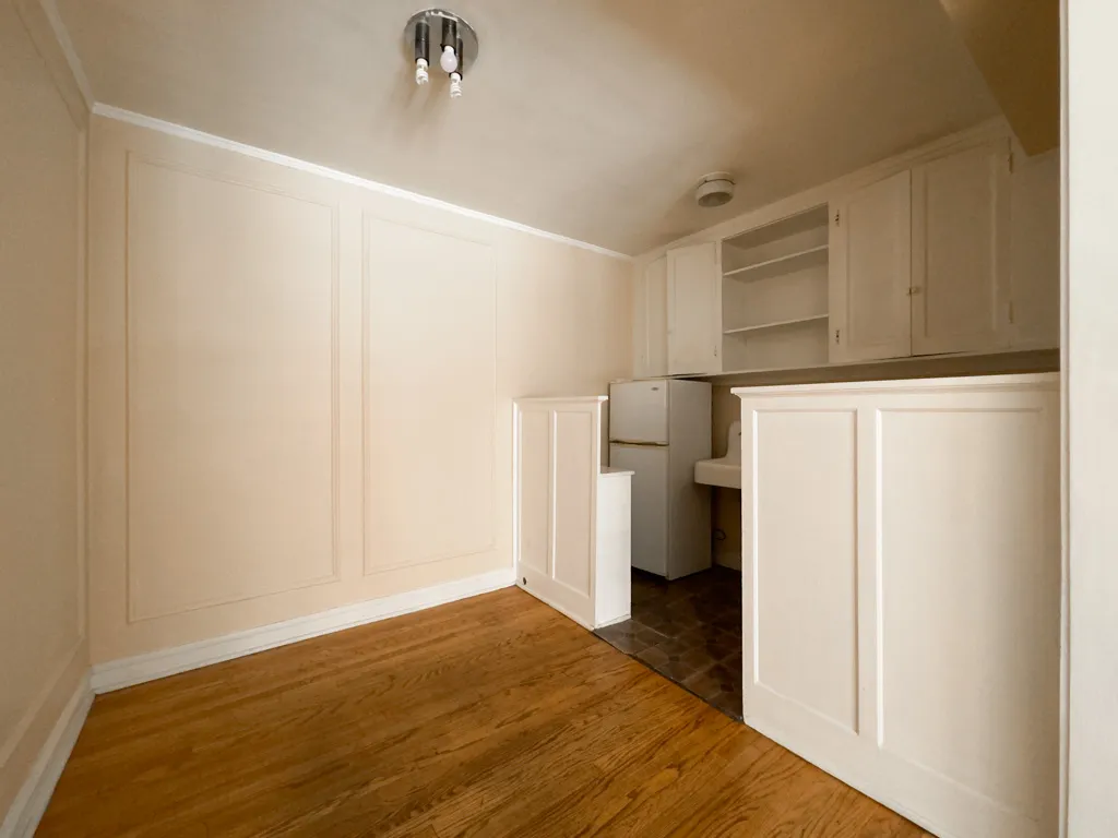 1211 W Elmdale Ave, , 60660, USA 60626-unit#2J-Chicago-IL