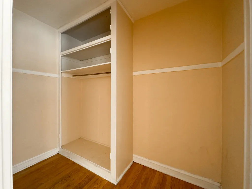 1211 W Elmdale Ave, , 60660, USA 60626-unit#2J-Chicago-IL