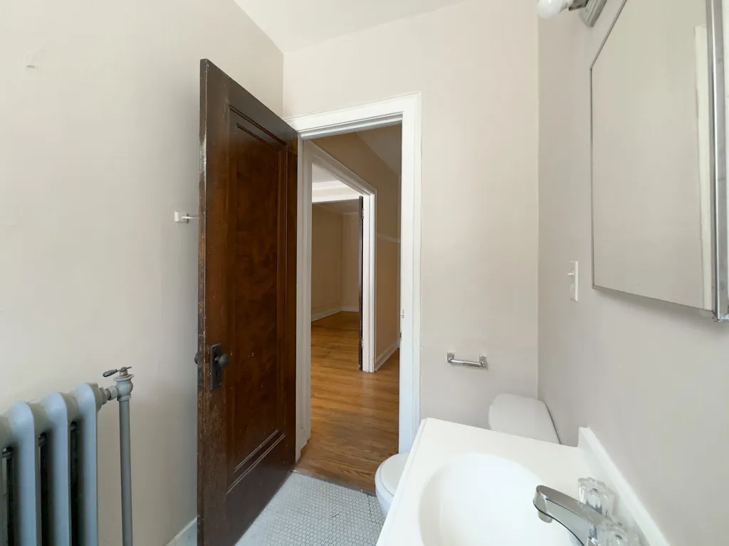 1211 W Elmdale Ave, , 60660, USA 60626-unit#2J-Chicago-IL