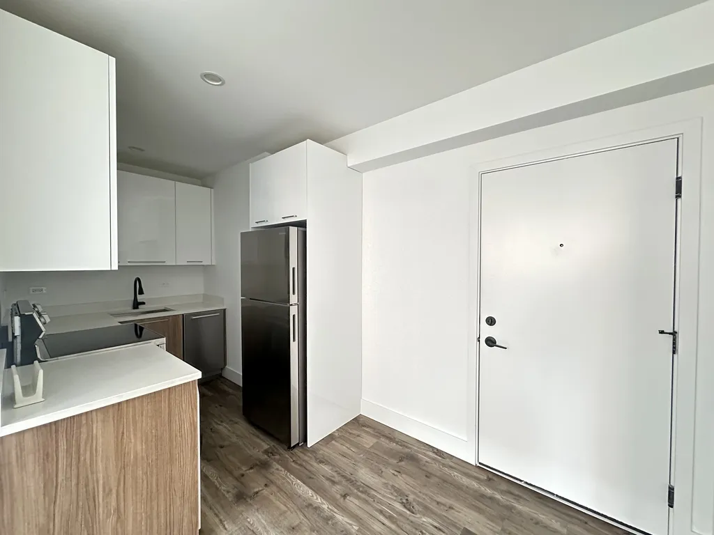 941 W Carmen Ave, ,  60640, USA 60640-unit#103-Chicago-IL