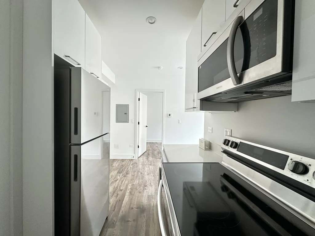 941 W Carmen Ave, ,  60640, USA 60640-unit#103-Chicago-IL