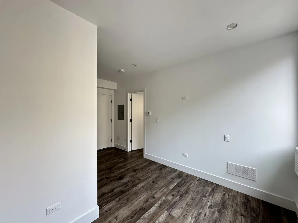 941 W Carmen Ave, ,  60640, USA 60640-unit#103-Chicago-IL