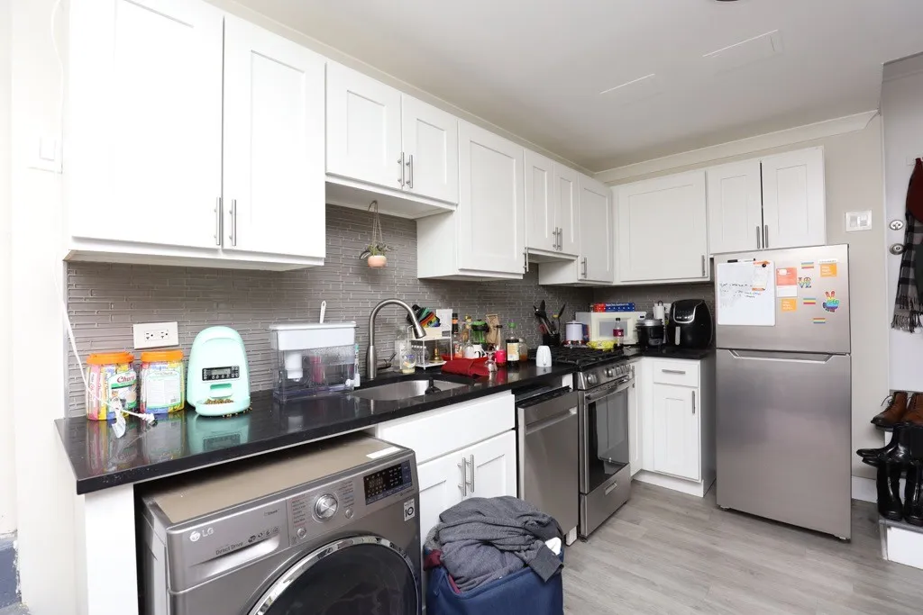 648 W Roscoe St, , 60657, USA 60657-unit#GD-Chicago-IL