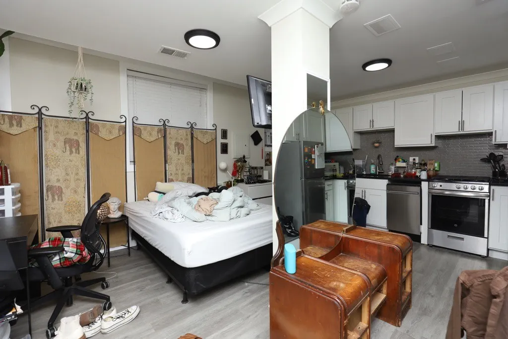 648 W Roscoe St, , 60657, USA 60657-unit#GD-Chicago-IL