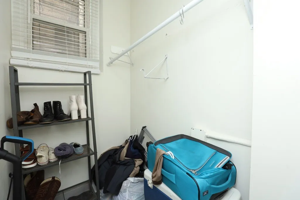 648 W Roscoe St, , 60657, USA 60657-unit#GD-Chicago-IL