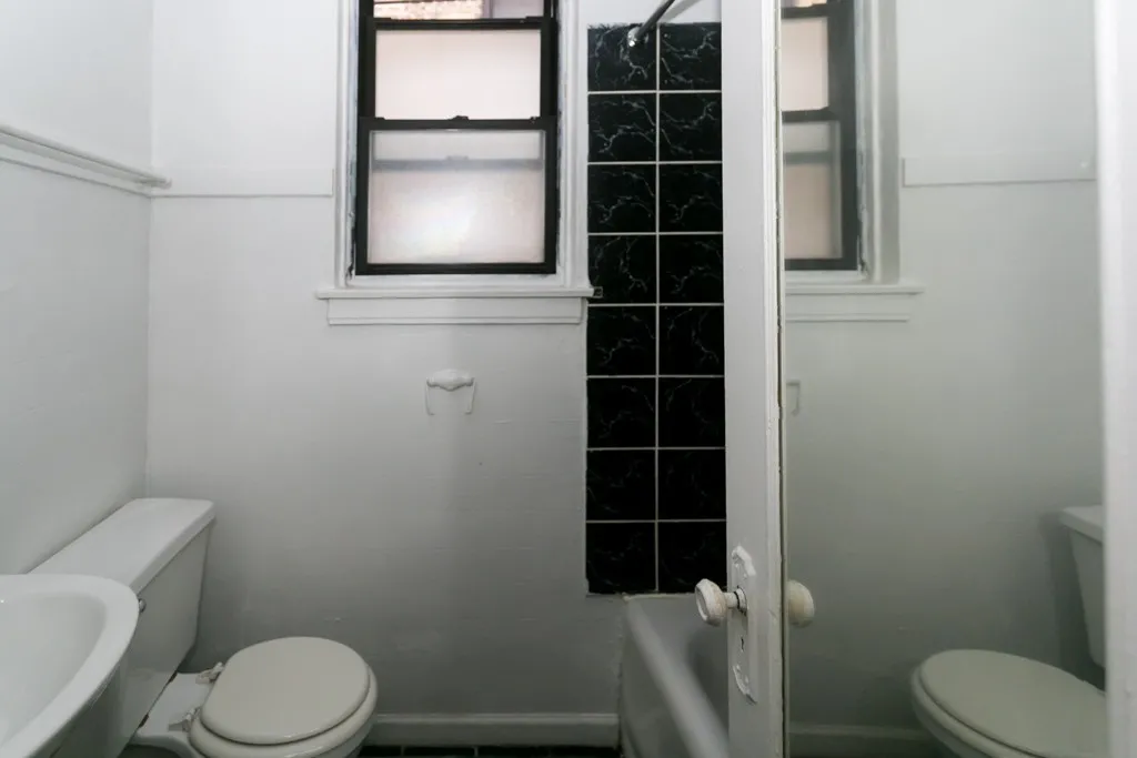 4851 N Damen Ave, ,  60625, USA 60625-unit#104-Chicago-IL
