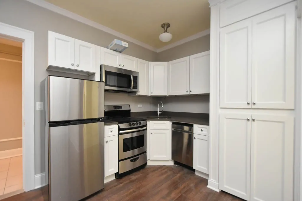 817 W Lakeside Pl, ,  60640, USA 60640-unit#106-Chicago-IL