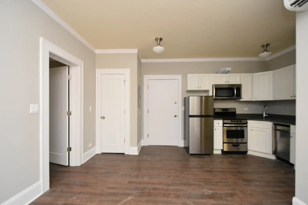 817 W Lakeside Pl, ,  60640, USA 60640-unit#106-Chicago-IL