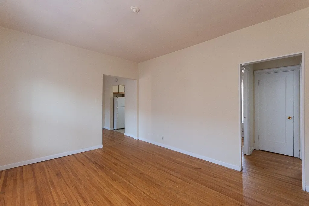 620 W Barry Ave, ,  60657, USA 60657-unit#3N-Chicago-IL