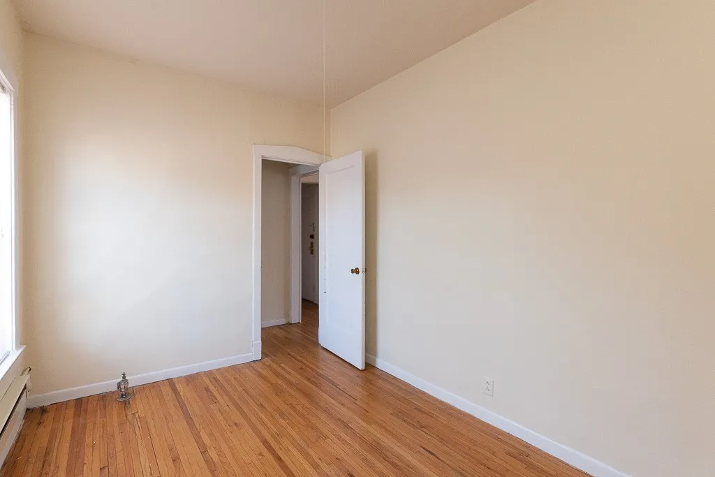 620 W Barry Ave, ,  60657, USA 60657-unit#3N-Chicago-IL