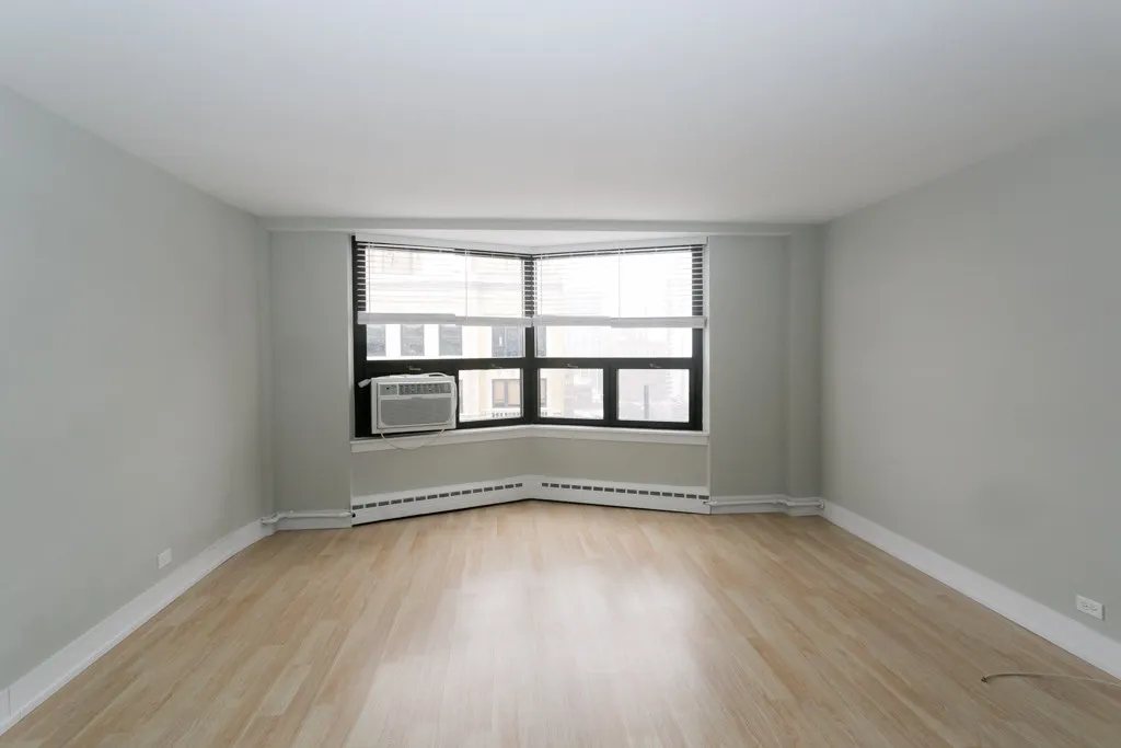 445 W Wellington Ave, ,  60657, USA 60657-unit#15H-Chicago-IL