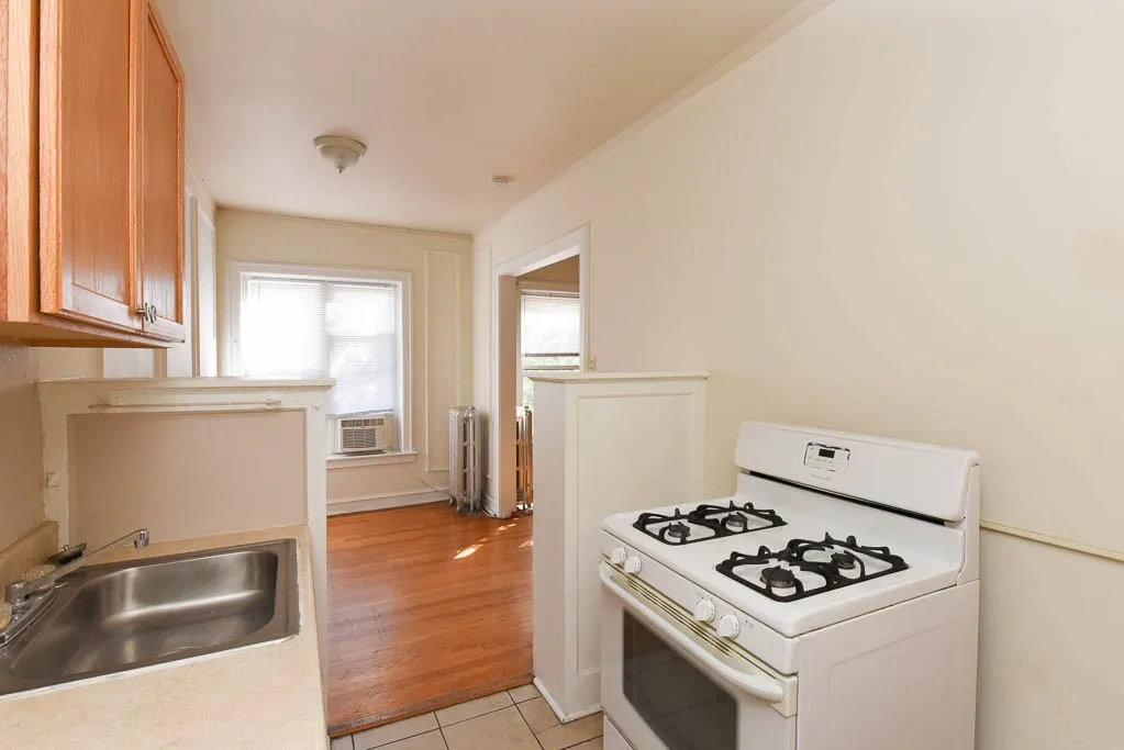 1211 W Elmdale Ave, , 60660, USA 60626-unit#2F-Chicago-IL