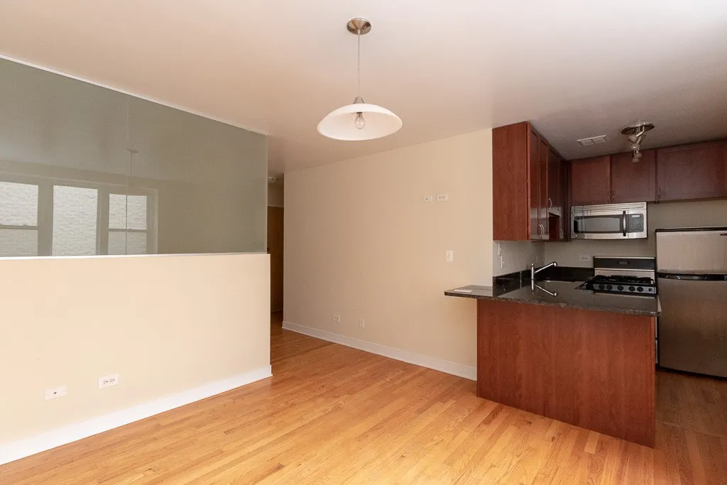 625 W Wrightwood Ave, ,  60614, USA 60614-unit#311-Chicago-IL