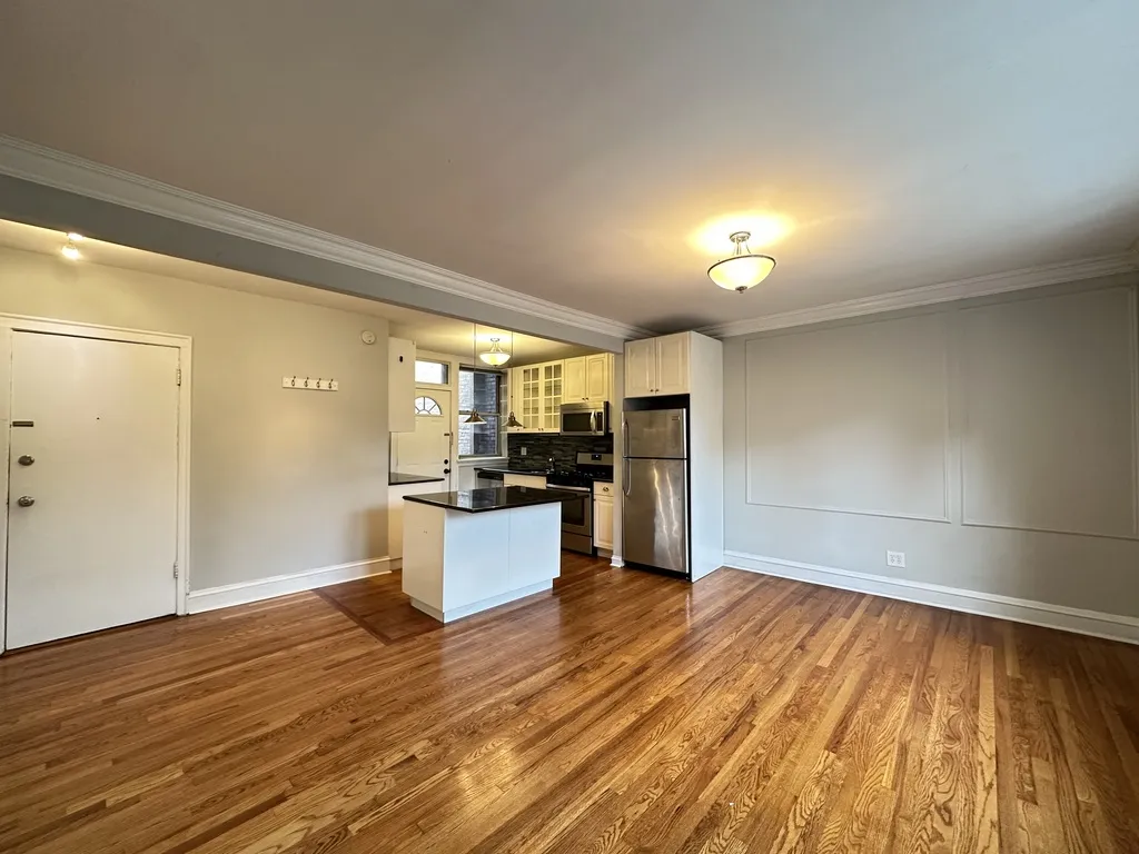 540 W Surf St, ,  60657, USA 60657-unit#3S-Chicago-IL