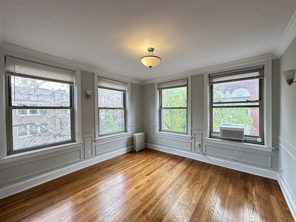 540 W Surf St, ,  60657, USA 60657-unit#3S-Chicago-IL