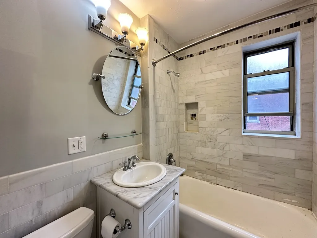 540 W Surf St, ,  60657, USA 60657-unit#3S-Chicago-IL