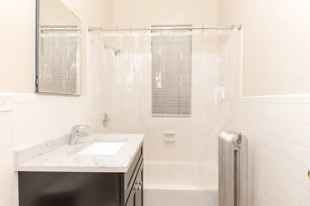 1360 E 52nd St, ,  60615, USA 60615-unit#1N-Chicago-IL
