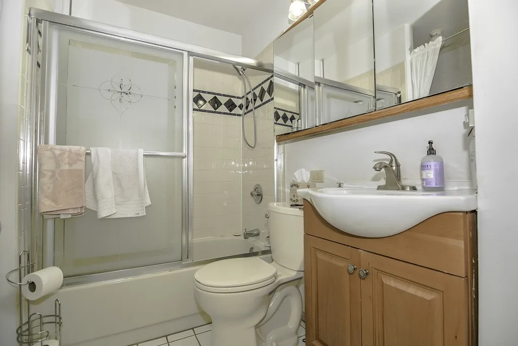 3222 N Racine Ave, , 60657, USA 60657-unit#2-Chicago-IL