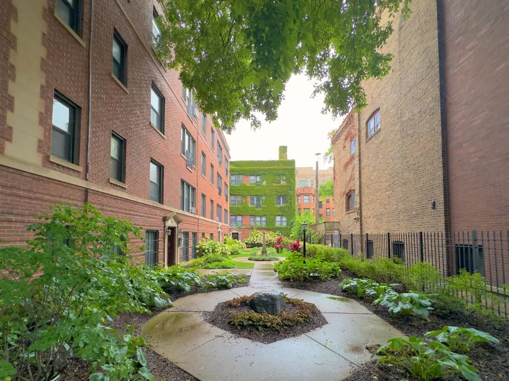 1364 E 52nd St, , 60615, USA 60615-unit#3W-Chicago-IL