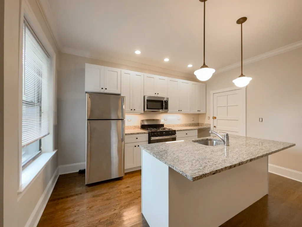 1364 E 52nd St, , 60615, USA 60615-unit#3W-Chicago-IL