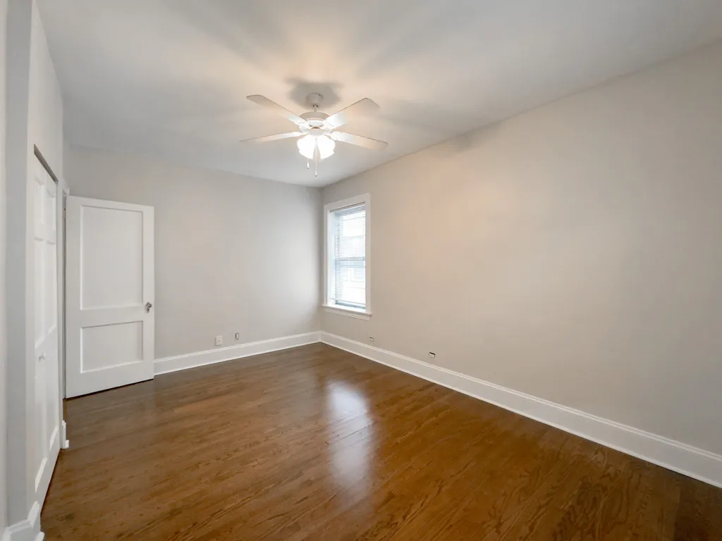1364 E 52nd St, , 60615, USA 60615-unit#3W-Chicago-IL