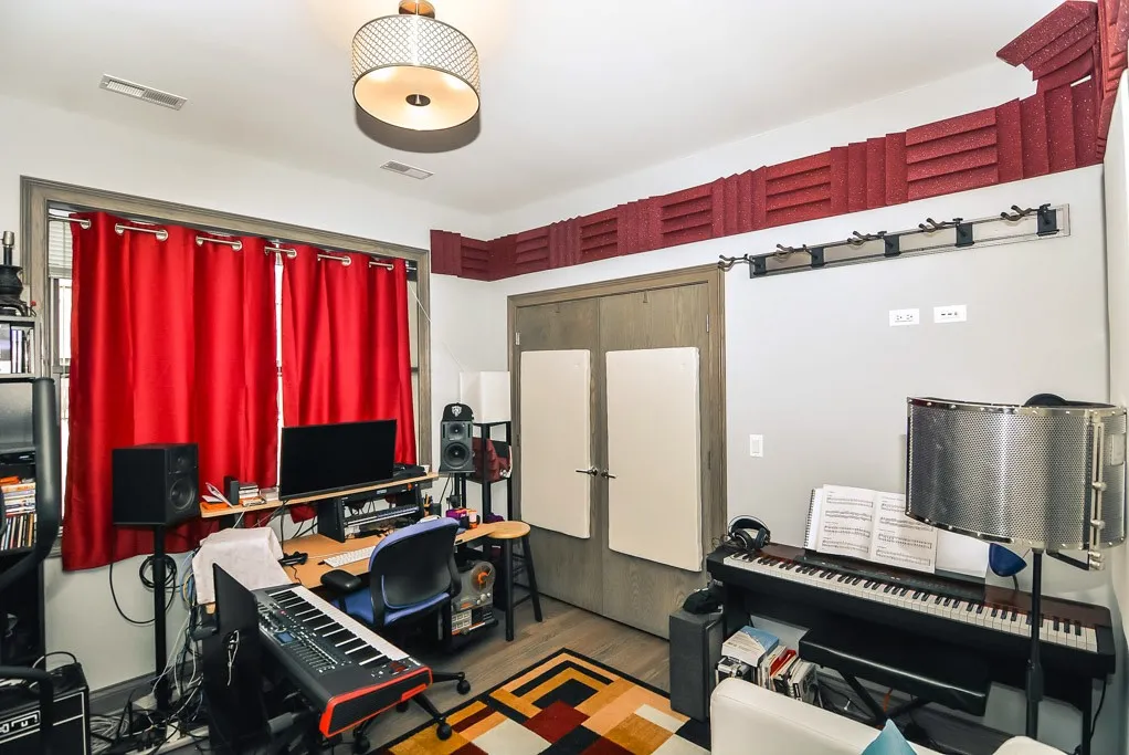 4324 N Ashland Ave, ,  60613, USA 60613-unit#1-Chicago-IL