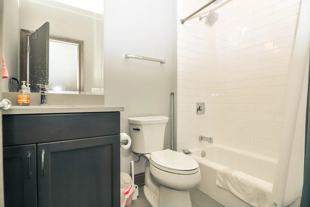 4324 N Ashland Ave, ,  60613, USA 60613-unit#1-Chicago-IL